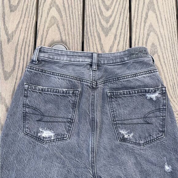American Eagle Outfitters Size 2 LONG Ripped Highest Waist Mom Jean Grey/Black - Picture 11 of 12